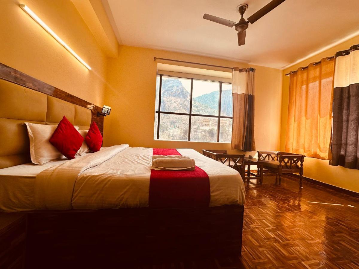 Grand Kalinga - Near Volvo Bus Stand 3*